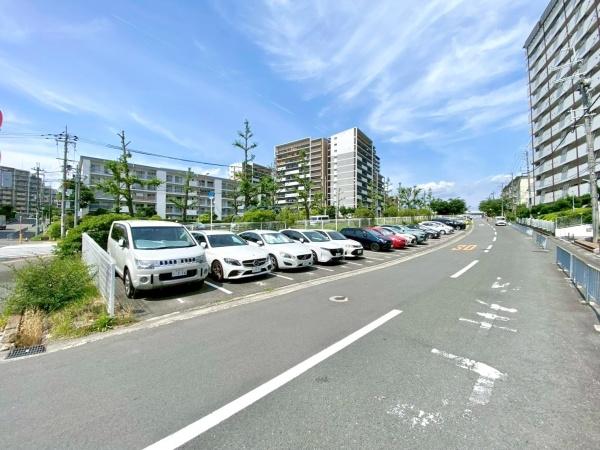 千里桃山台団地A1棟