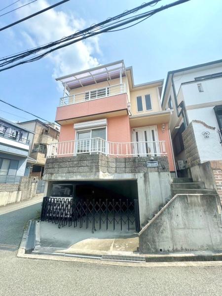豊中市東泉丘１丁目の中古一戸建