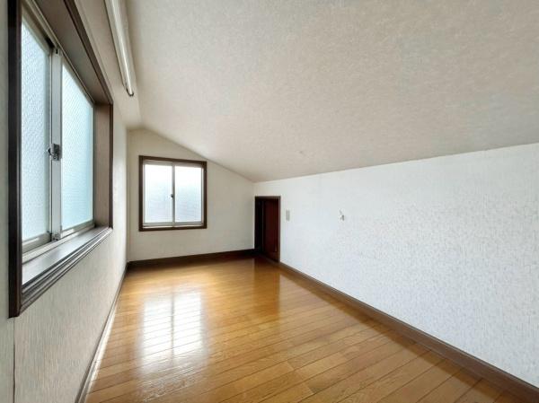 吹田市日の出町の中古一戸建て