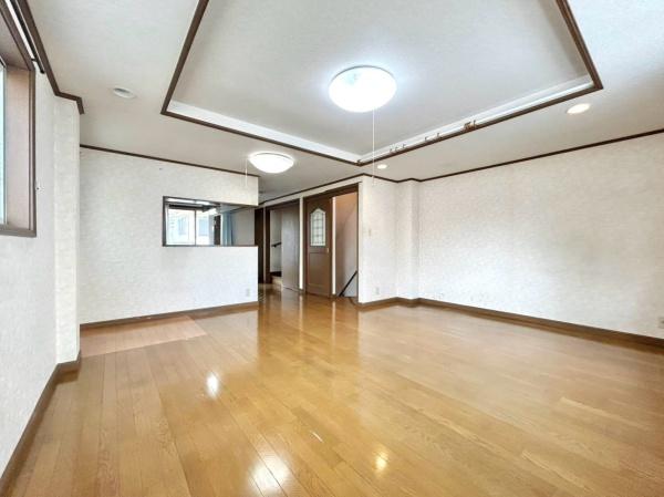 吹田市日の出町の中古一戸建