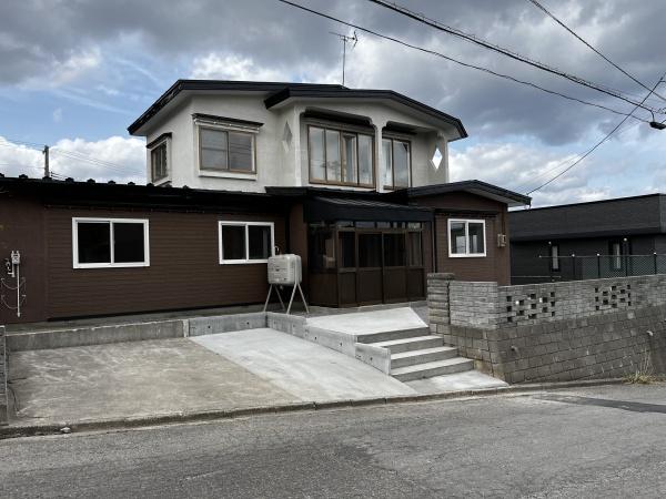 新城平岡　中古住宅