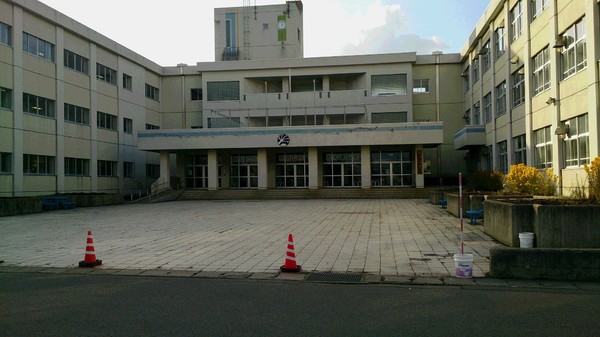 青森市大字新城字平岡の土地(青森市立新城小学校)