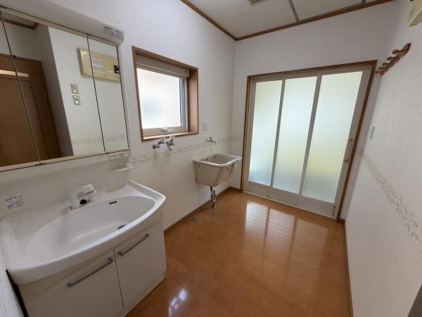 青森市浪岡大字浪岡字若松の中古一戸建て