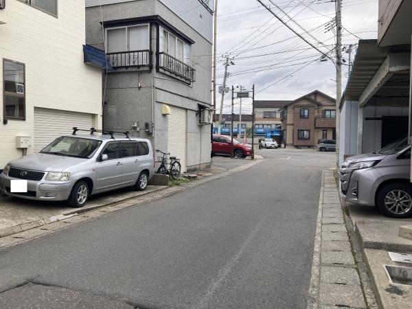 青森市岡造道１丁目の土地