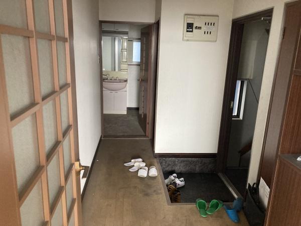 古川1丁目ビル(玄関)