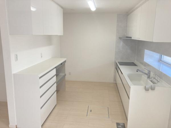 浜館4丁目　中古住宅
