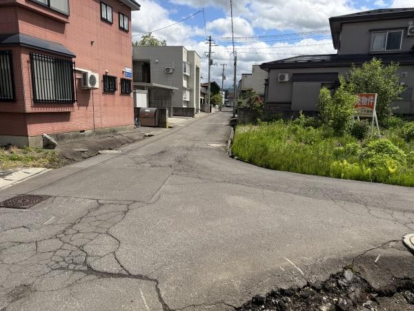 弘前市大字寒沢町の土地