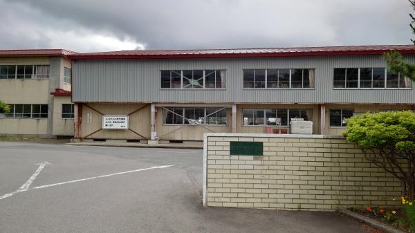 弘前市大字浜の町西2丁目の土地(弘前市立致遠小学校)