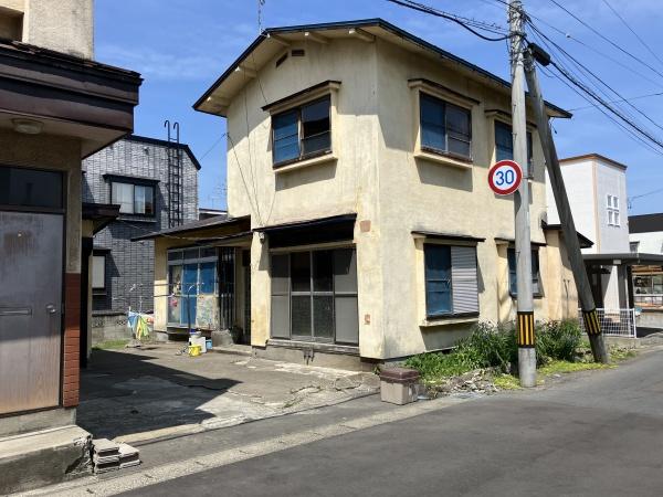 弘前市大字城南3丁目土地