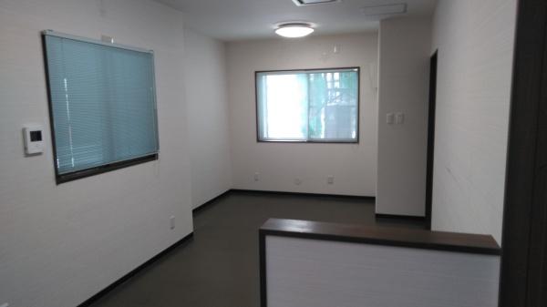 弘前市大字堅田2丁目　店舗・事務所