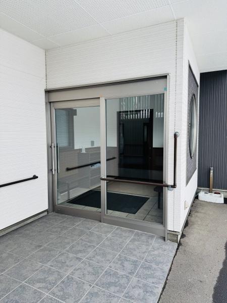 弘前市大字堅田2丁目　店舗・事務所