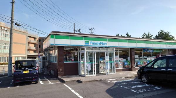 弘前市大字城西3丁目の土地(ファミリーマート茜町三丁目店)