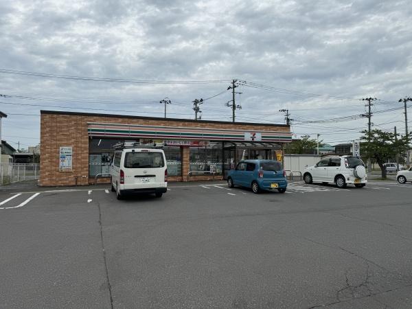 トウィードルA1　-事業用アパート-(セブンイレブン五所川原鎌谷町店)
