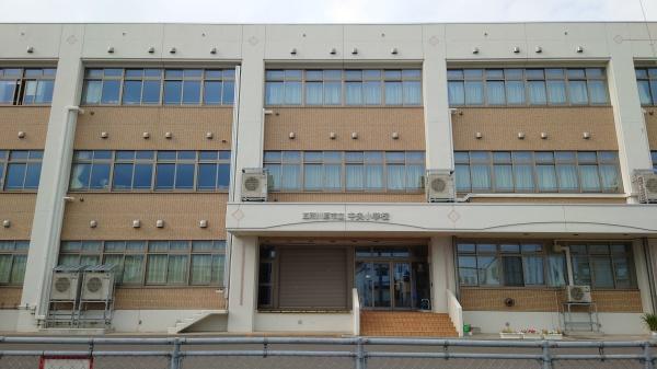 トウィードルA1　-事業用アパート-(五所川原市立中央小学校)