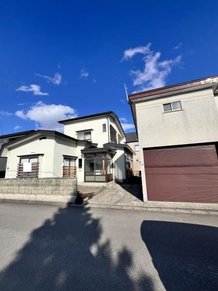 弘前市大字石渡2丁目中古住宅