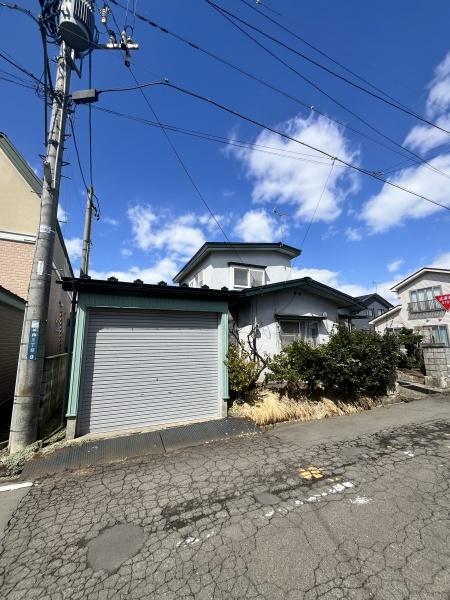 弘前市大字城西３丁目の土地