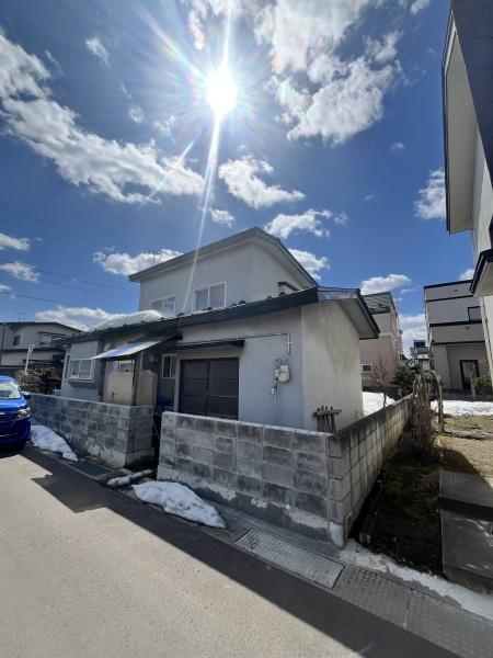 弘前市大字城西３丁目の土地