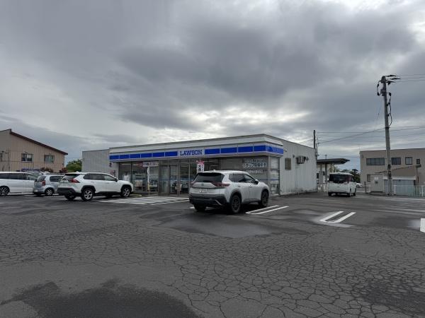 黒石市末広の中古一戸建て(ローソン黒石緑ヶ丘店)