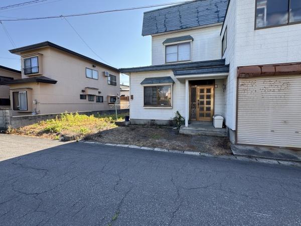 弘前市大字城南４丁目の中古一戸建て