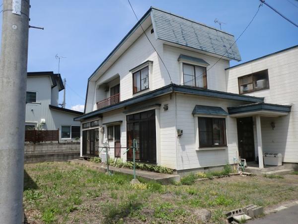 弘前市大字城南4丁目中古住宅