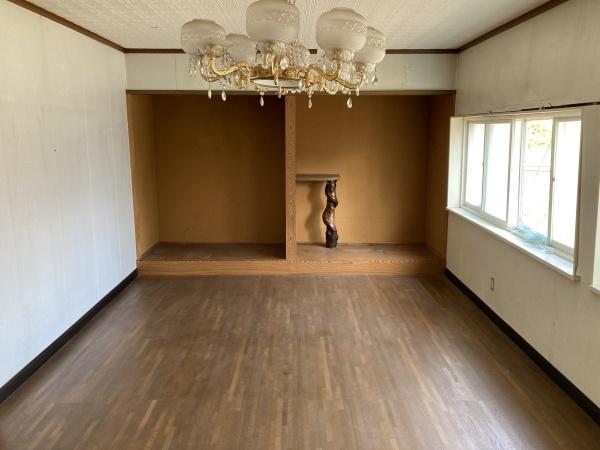 五所川原市字栄町の中古一戸建て