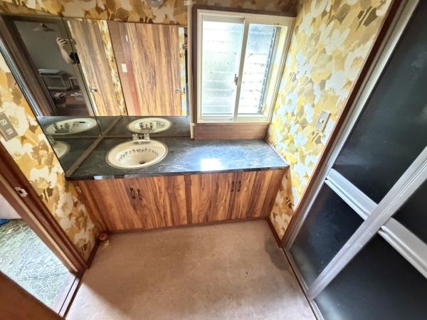 弘前市大字親方町ビル兼中古住宅【オーナーチェンジ】