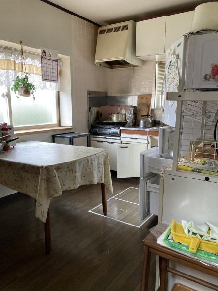北津軽郡鶴田町大字鶴田字小泉中古住宅