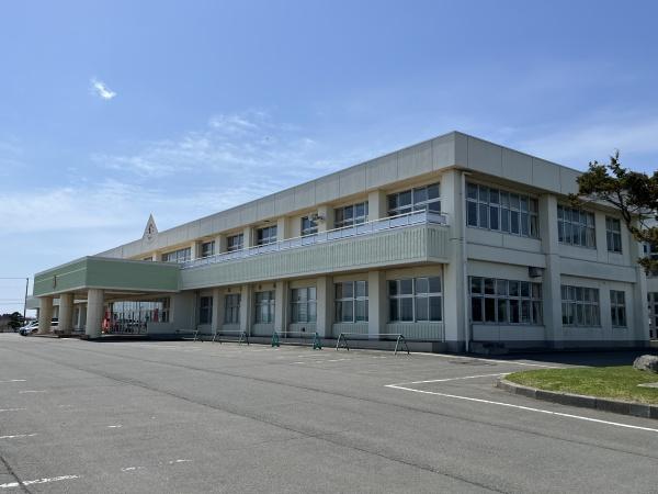 三沢市三川目3丁目の中古一戸建て(三沢市立三沢小学校)
