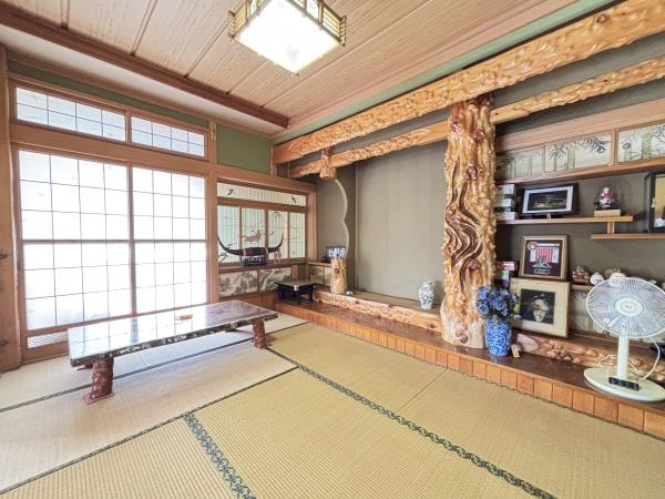 三沢市三川目３丁目の中古一戸建て