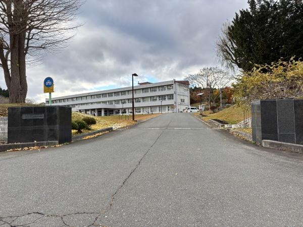 三沢市古間木2丁目の土地(三沢市立古間木小学校)