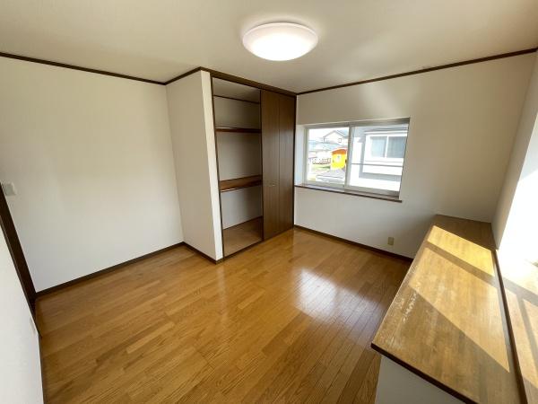 上北郡おいらせ町緑ヶ丘6丁目の中古一戸建て(洋室)