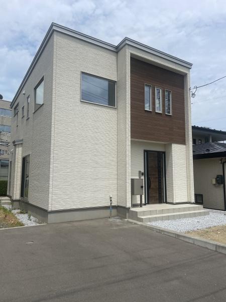 センチュリー21アクト八戸店　白銀町南ケ丘　中古住宅