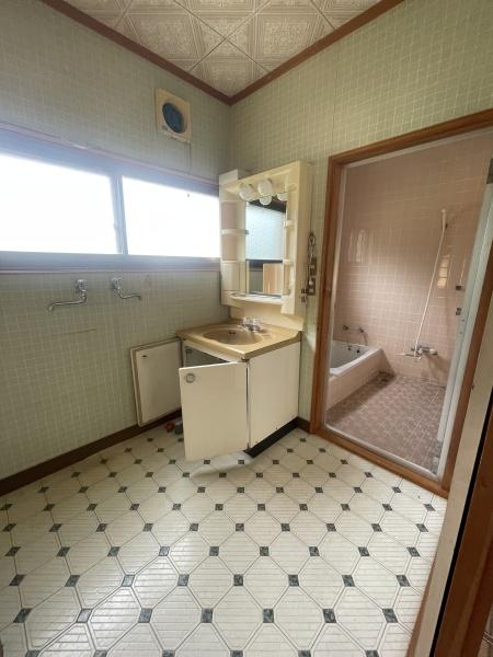 三沢市松園町１丁目の中古一戸建て