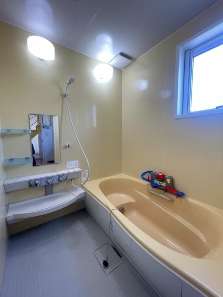 上北郡六戸町小松ケ丘3丁目の中古一戸建て(バス)