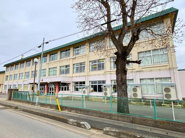 上北郡おいらせ町明土の中古一戸建て(おいらせ町立下田小学校)