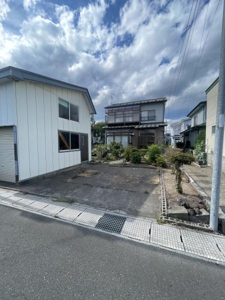 センチュリー21アクト八戸店　三沢市松園町1丁目　土地