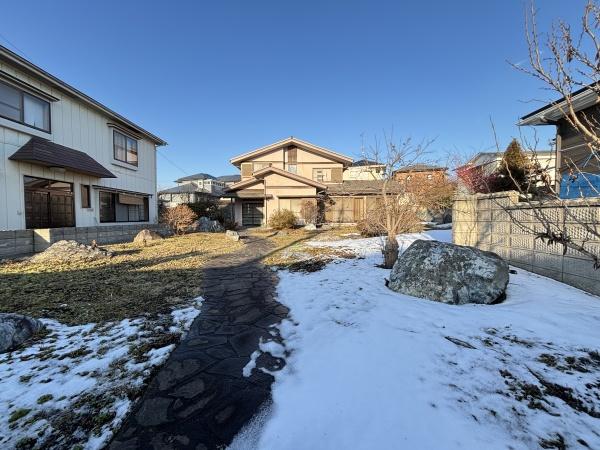 八戸市大字白銀町字中平の土地
