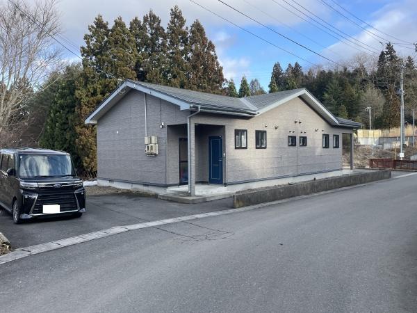 センチュリー21アクト八戸店　三沢市三沢上久保貸家