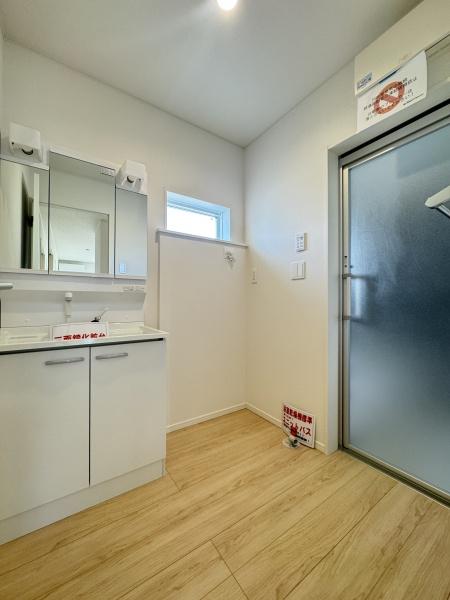 センチュリー21アクト八戸店　十和田市西十二番町　建売住宅