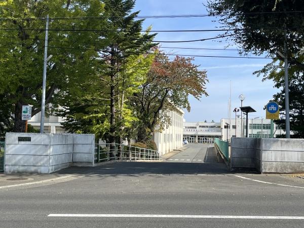 センチュリー21アクト八戸店　三沢市緑町A棟　建売住宅(三沢市立岡三沢小学校)