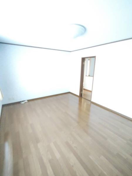 上北郡六戸町小松ケ丘１丁目の中古一戸建て