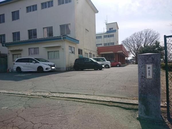 八戸市大字鮫町字ハン木沢の中古一戸建て(八戸市立鮫中学校)