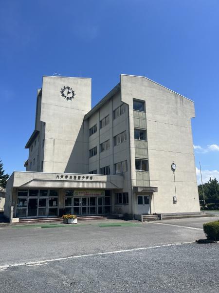 八戸市大字尻内町字尻内河原の土地(八戸市立西園小学校)