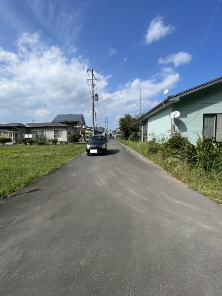 上北郡おいらせ町青葉7丁目の土地(前面道路含む現地写真)