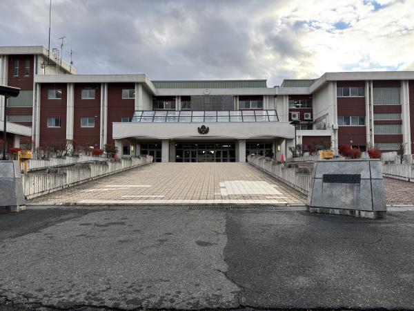 三沢市大字三沢字猫又の土地(三沢市立上久保小学校)
