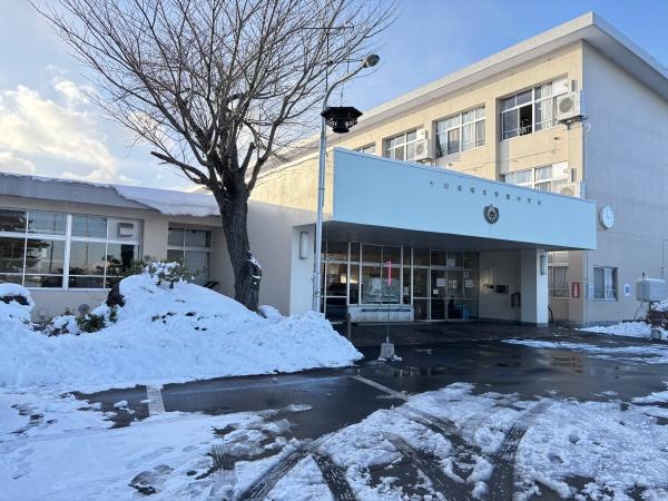 十和田市元町東1丁目の中古一戸建て(十和田市立甲東中学校)