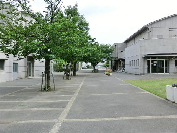 伊勢原市石田の土地(伊勢原市立石田小学校)