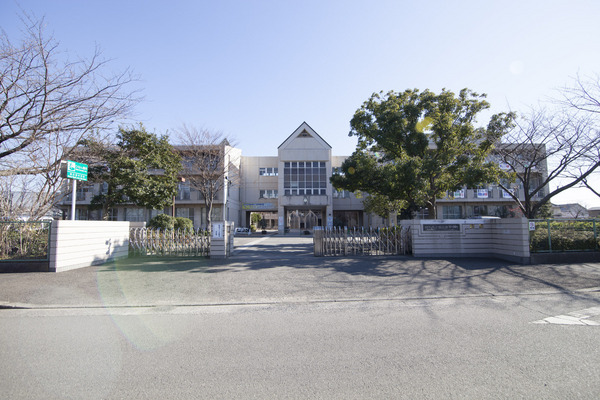 厚木市妻田北2丁目の土地(厚木市立睦合東中学校)