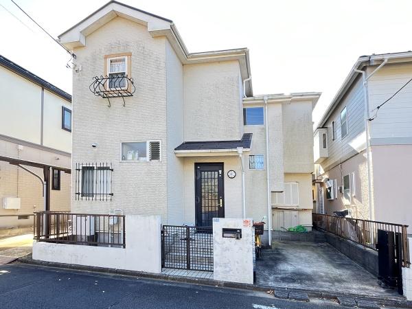 厚木市鳶尾一丁目　戸建