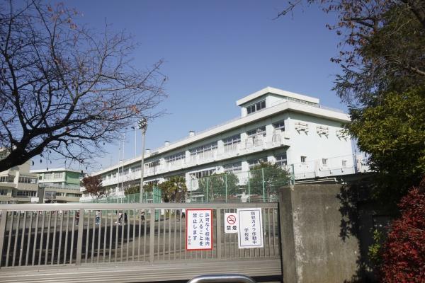 厚木市林4丁目の土地(厚木市立緑ケ丘小学校)